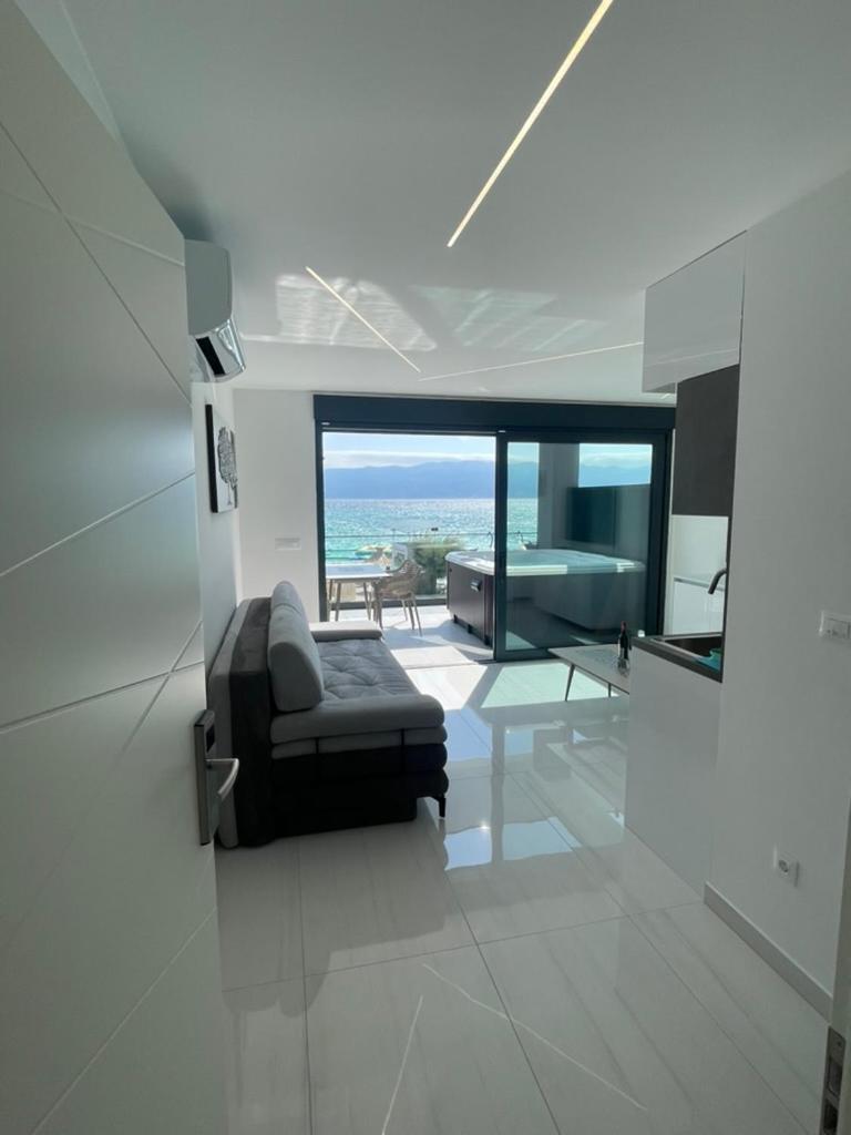 Villa San Sebastian-Direct Sea View Baška Eksteriør billede